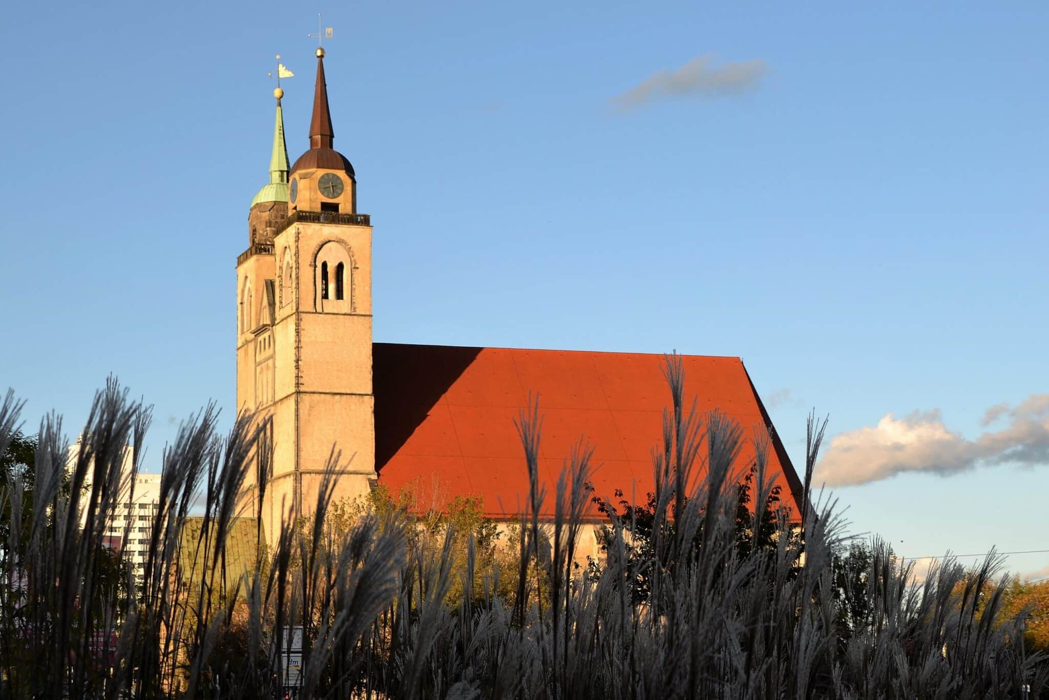 Die Johanniskirche im Magdeburger Zentrum. einst auch Telegraphenstation. ist diesmal Ziel der Radtour.