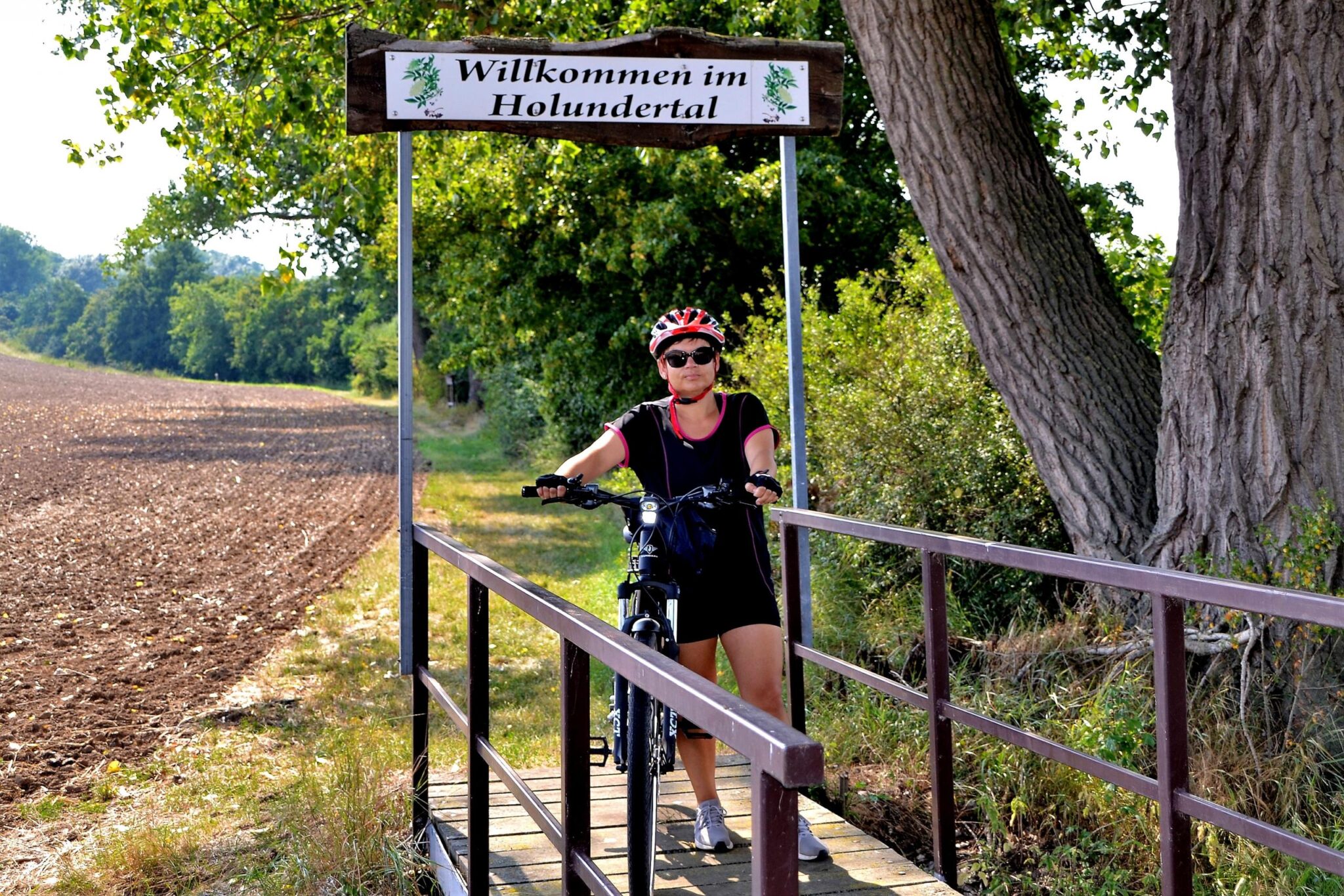 Zwar führt die Route nicht direkt ins Holundertal bei Rottmersleben, doch ist ein Abstecher lohnenswert.